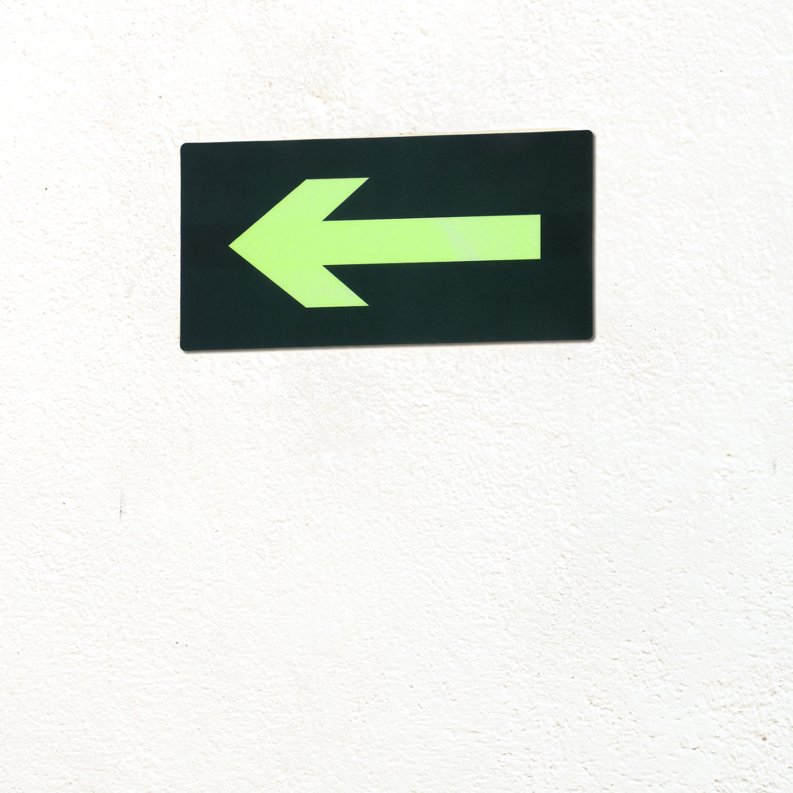 8Pcs Glow in Exit Arrow Sticke – Emergency Exit Sign recenzja i cena